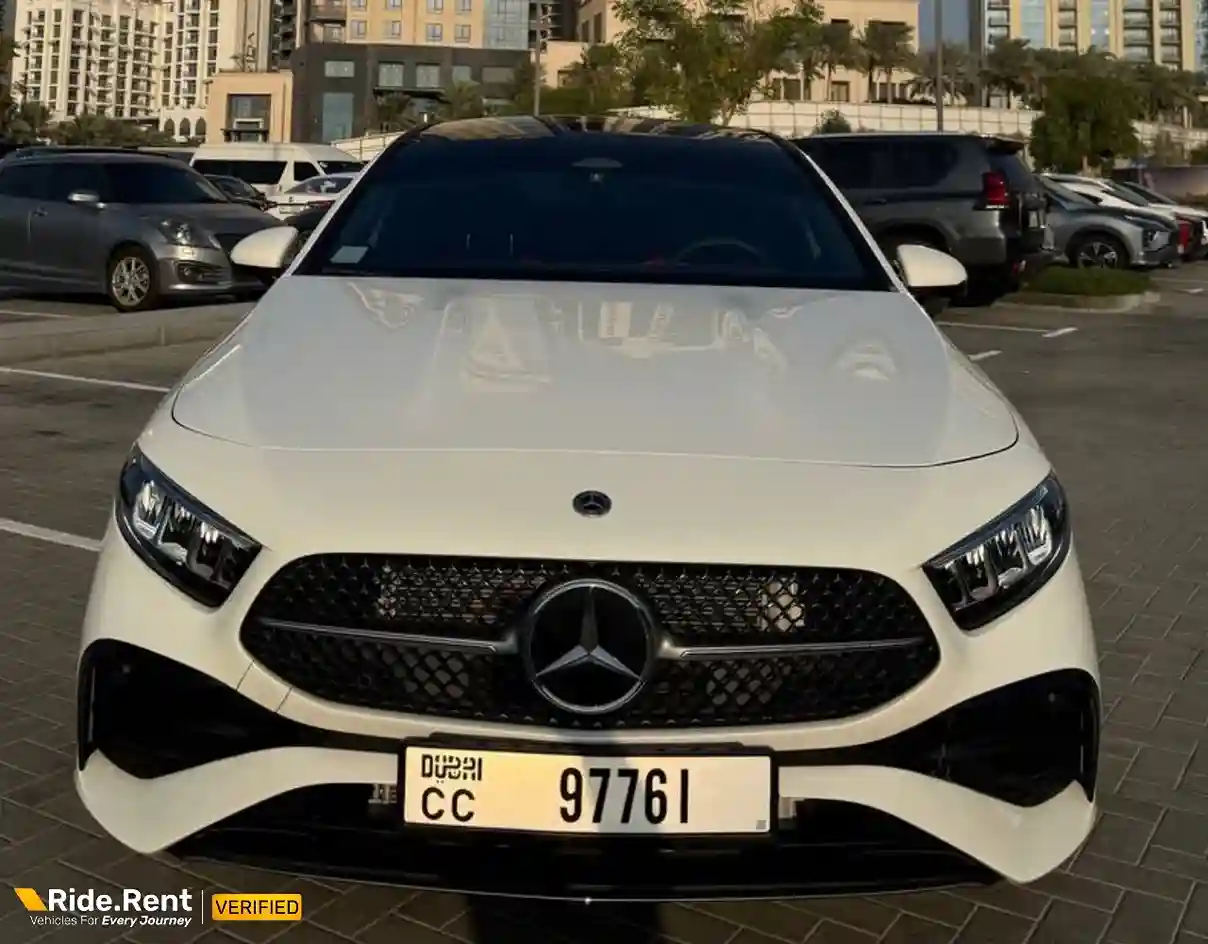 Mercedes-Benz A200 2023