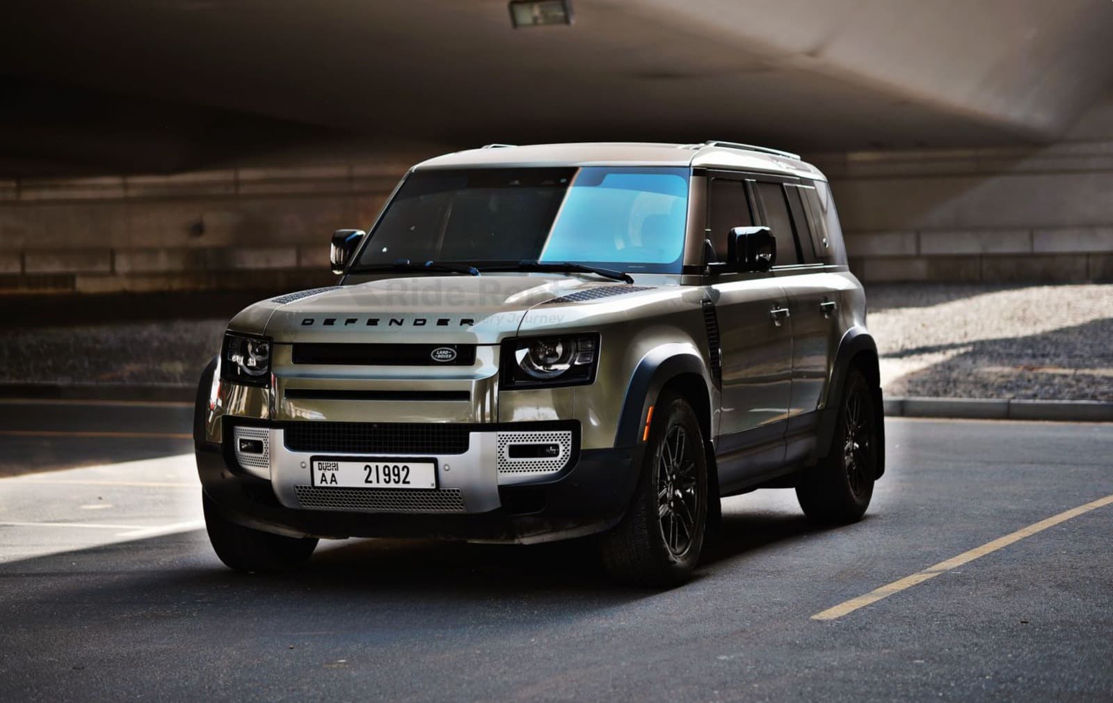 Land Rover Defender 2020