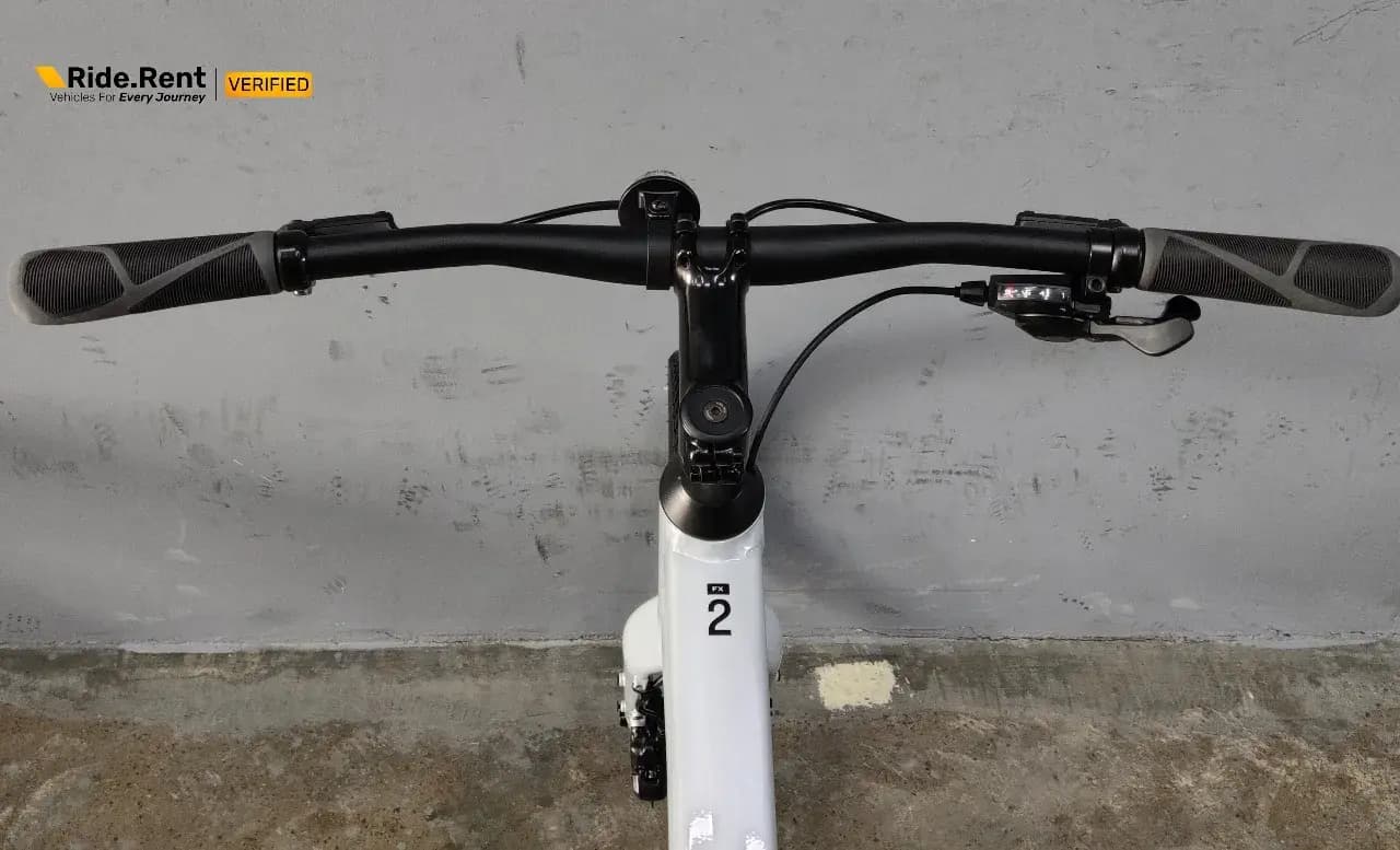 Trek FX 2 Road Bicycle 2023 2