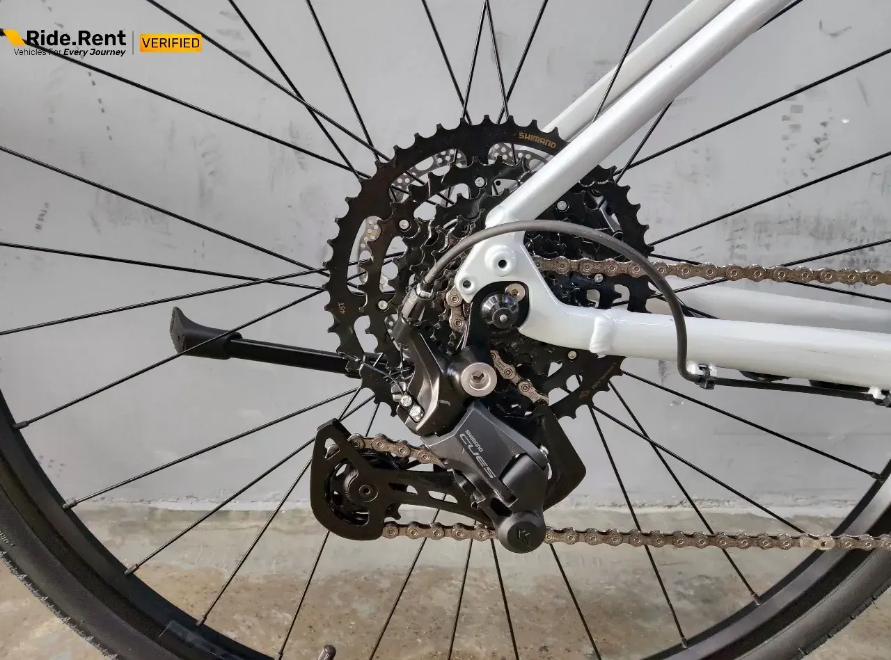 Trek FX 2 Road Bicycle 2023 4