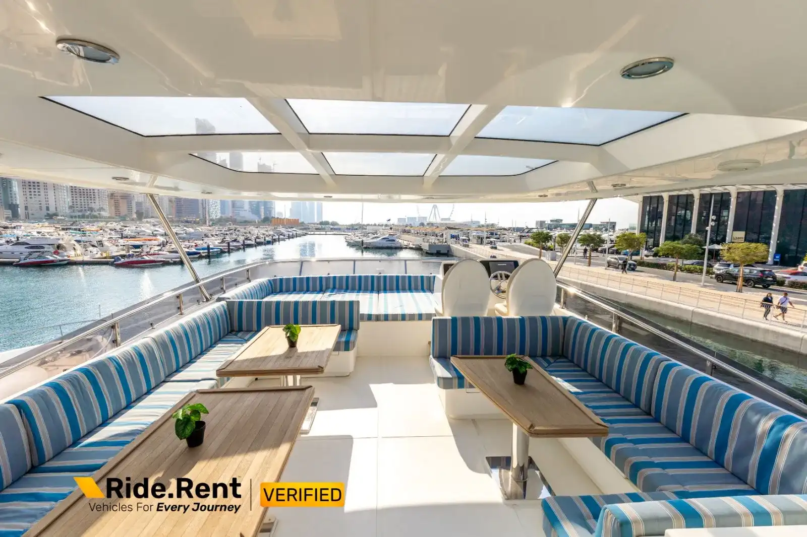 Sky Walker Caliente 96 Feet Luxury Yacht 2017 4