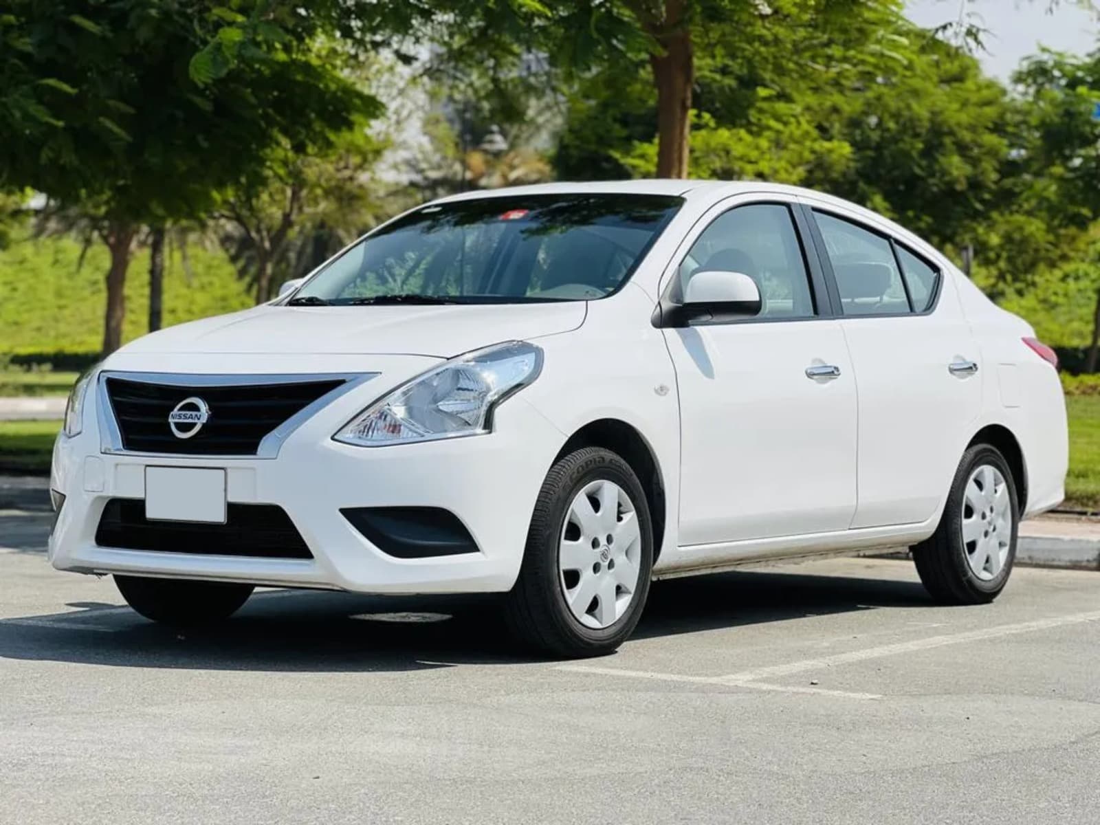 Nissan Sunny 2024
