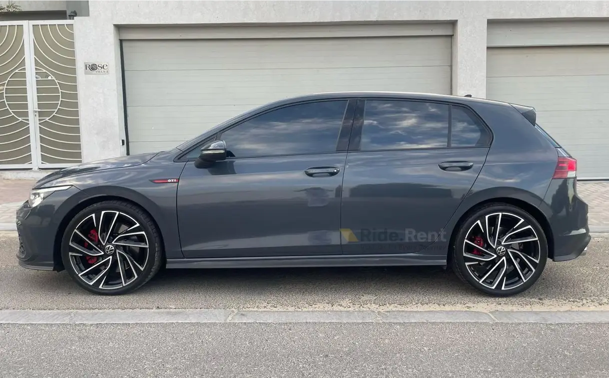 Volkswagen Golf GTI 2023 3