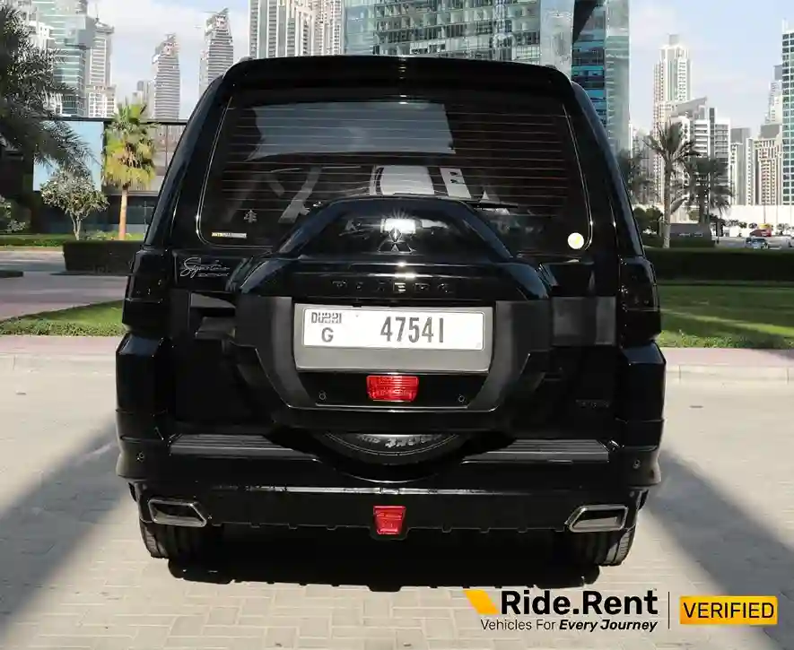 Mitsubishi Pajero Signature Edition SUV 2021 3