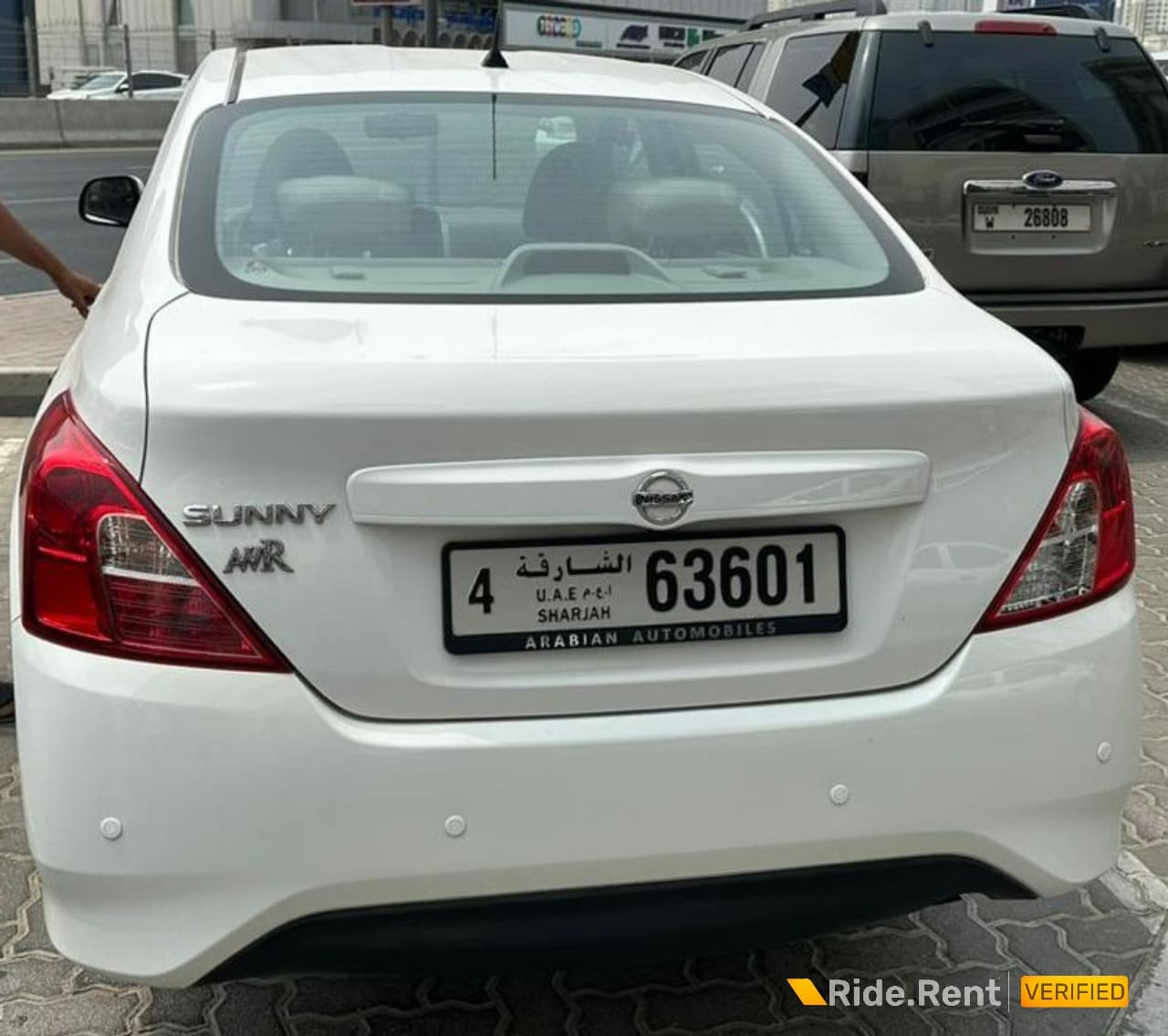 Nissan Sunny 2024 4