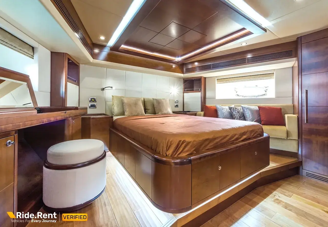 Majesty Yachts 88 Foot Luxury yacht 2022 5