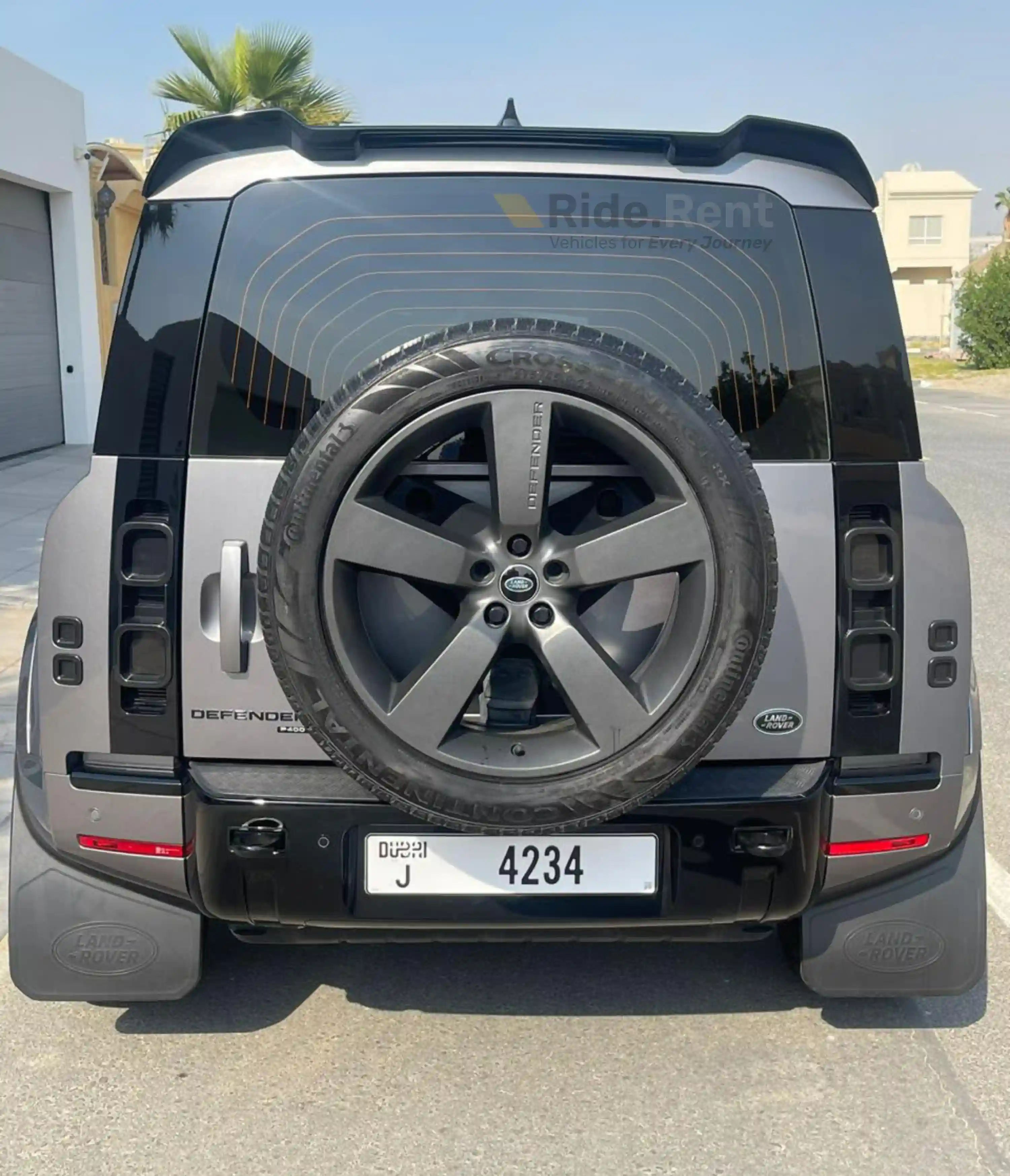 Land Rover Defender 2023 5