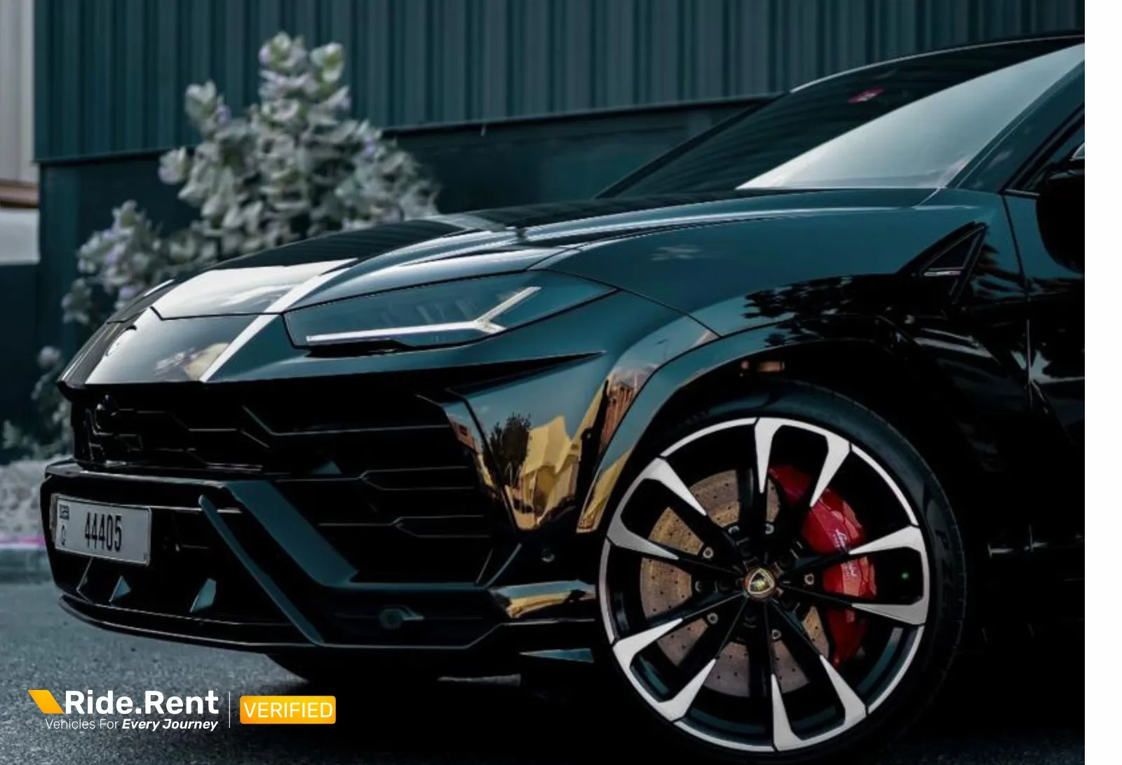 Lamborghini-Urus 2020 3