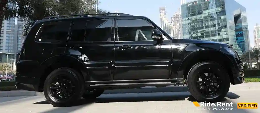 Mitsubishi Pajero Signature Edition SUV 2021 2