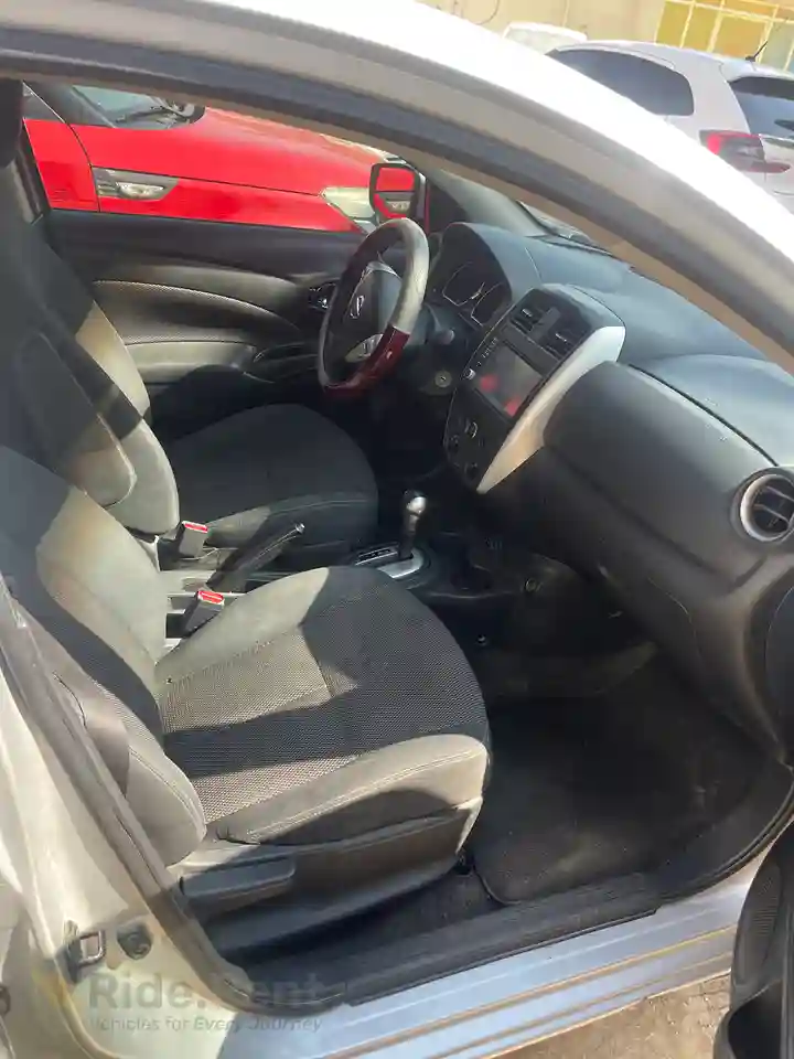 Nissan Versa 2019 5