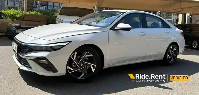 Hyundai Elantra 2024