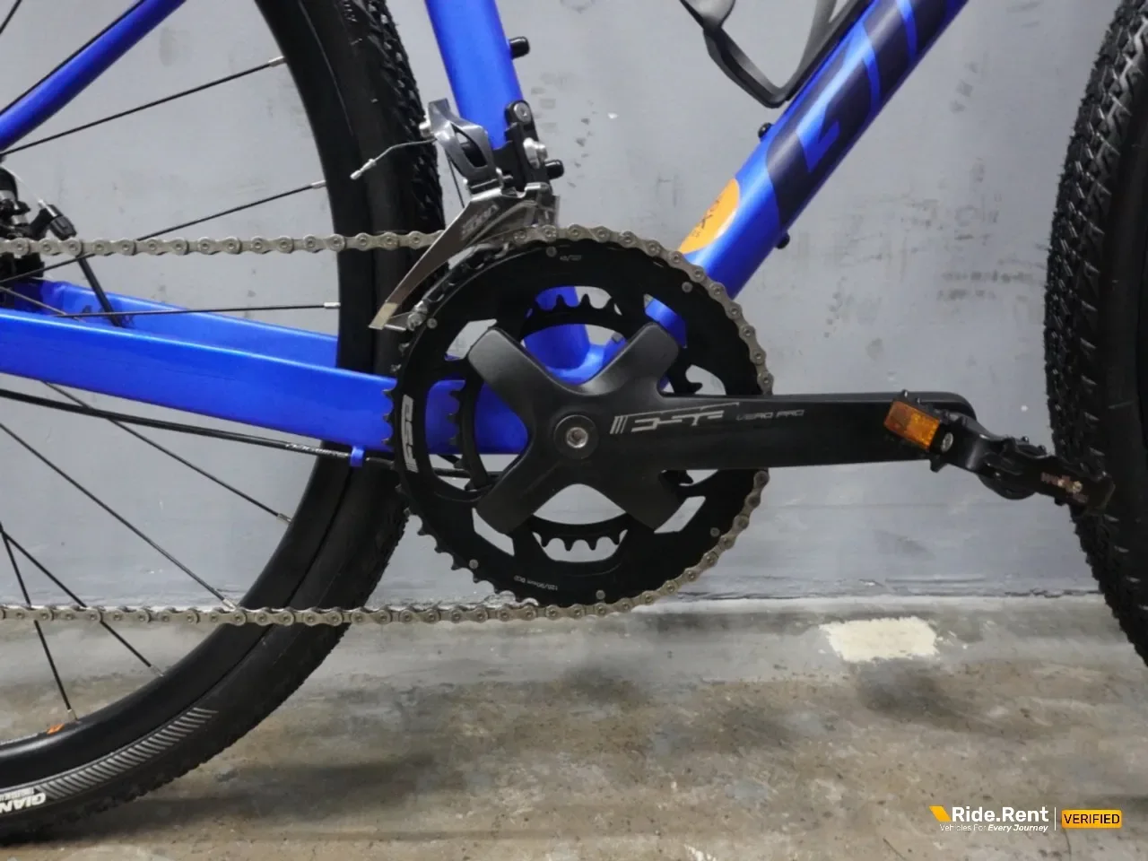 Giant Revolt Gravel Road Bicycle 2021 3