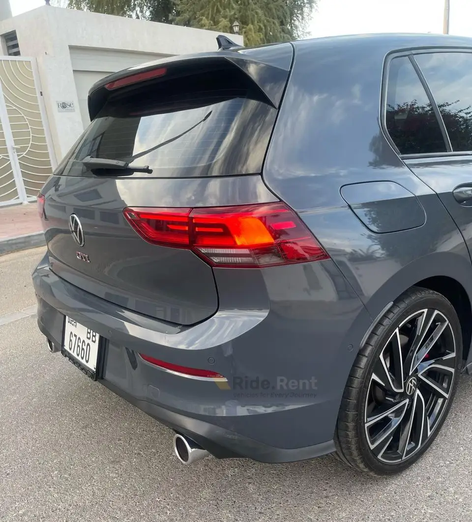 Volkswagen Golf GTI 2023 5