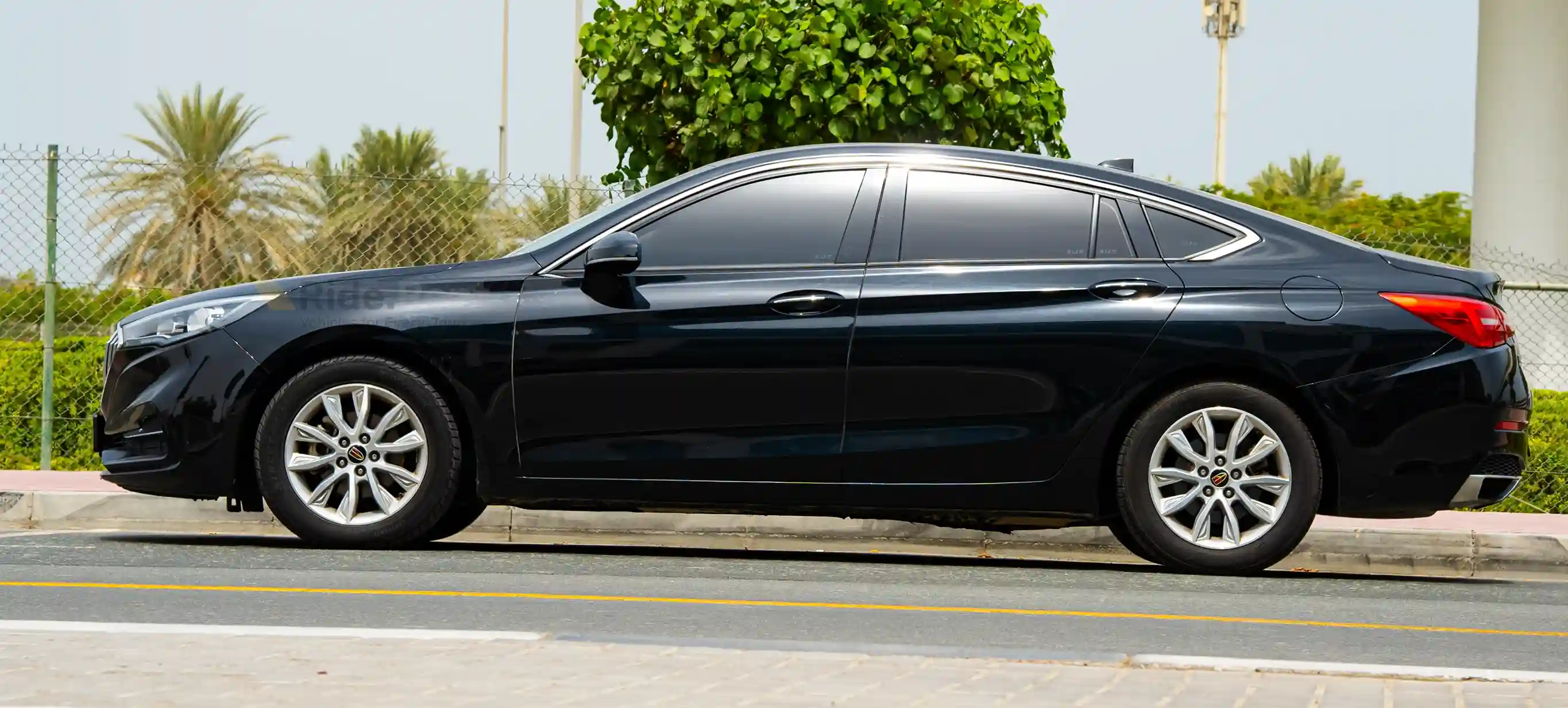Hongqi H5 2023 3