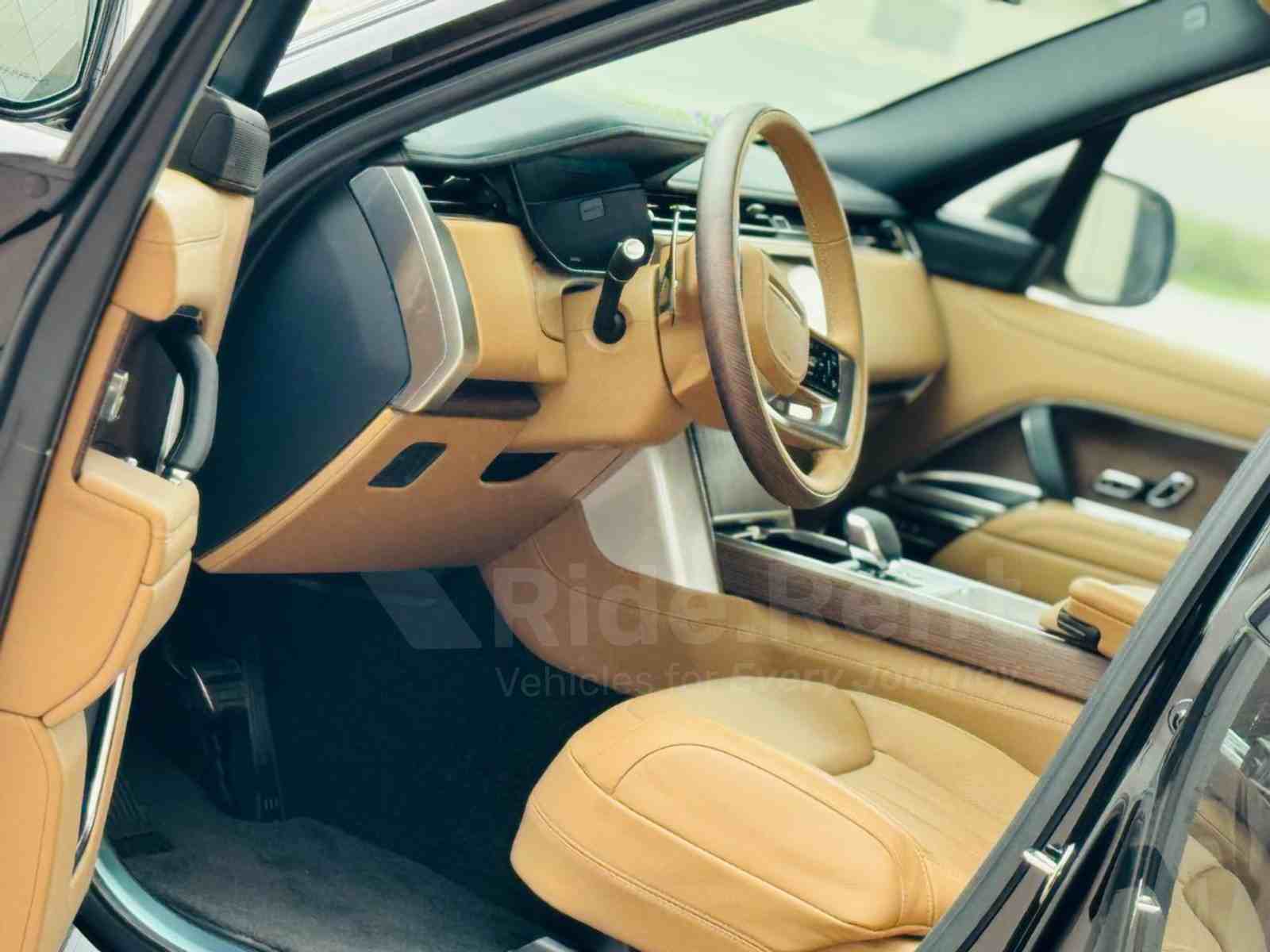 Land Rover Range Rover Vogue 2024 4