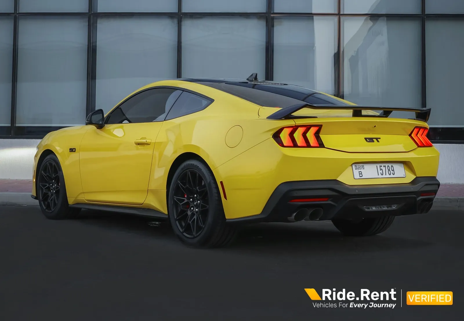 Ford Mustang GT Premium V8 2024 2