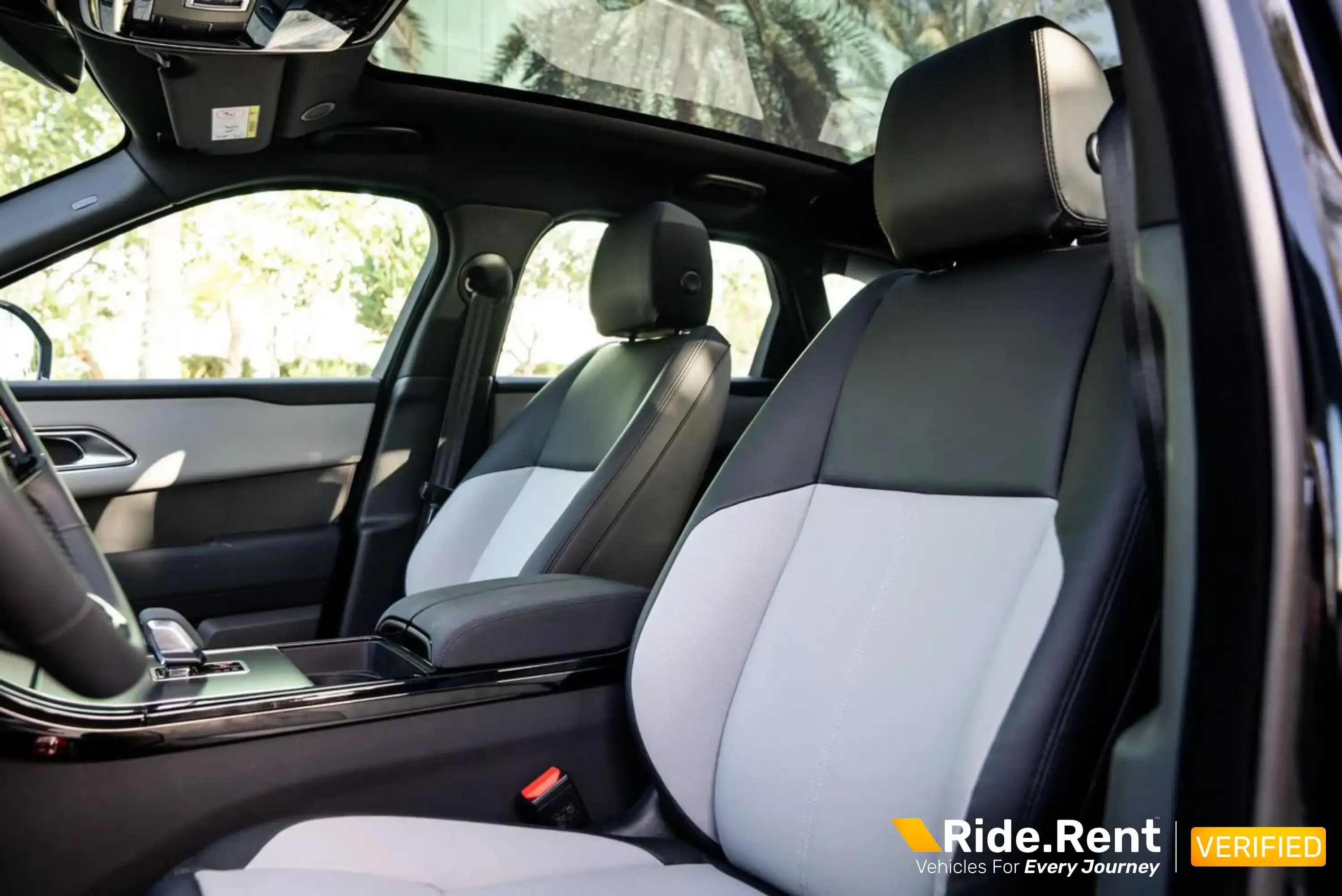 Land Rover Range Rover Velar 2024 5