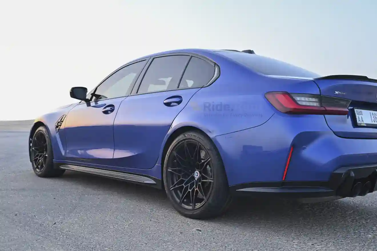 BMW M3 2024 4
