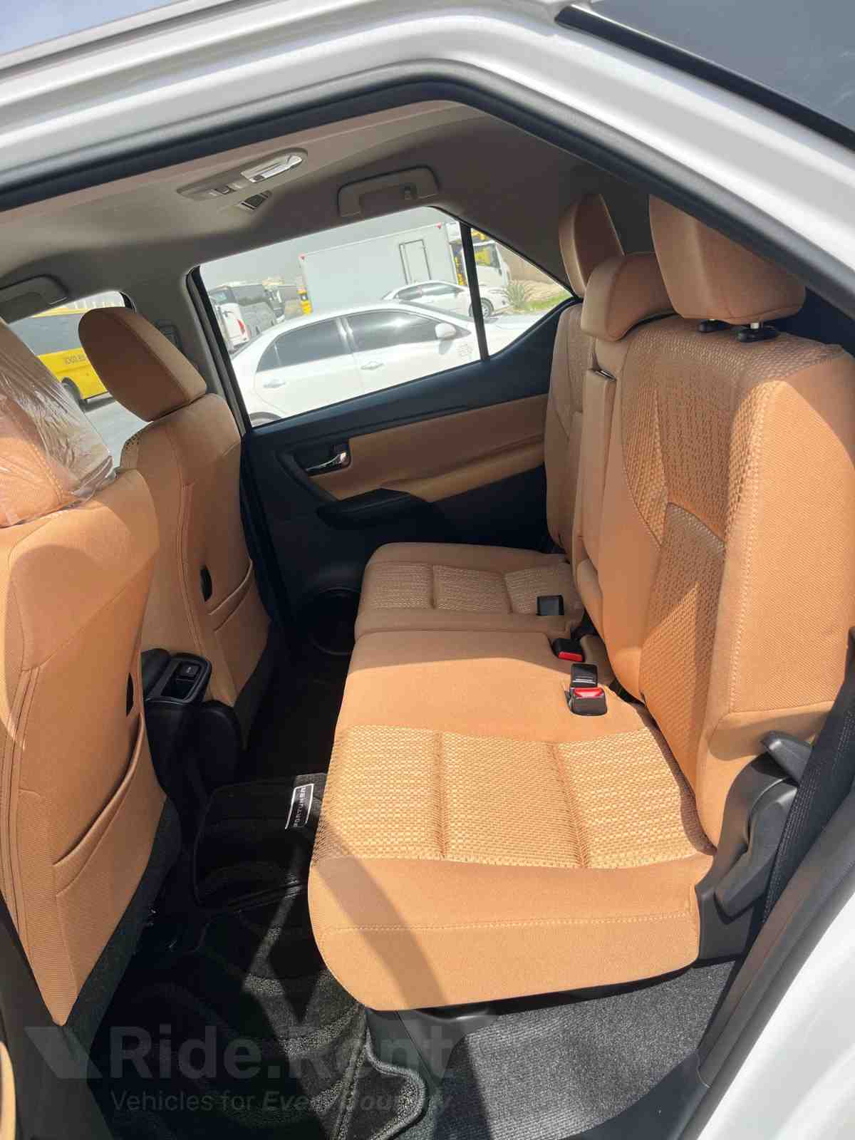 Toyota Fortuner 2025 5