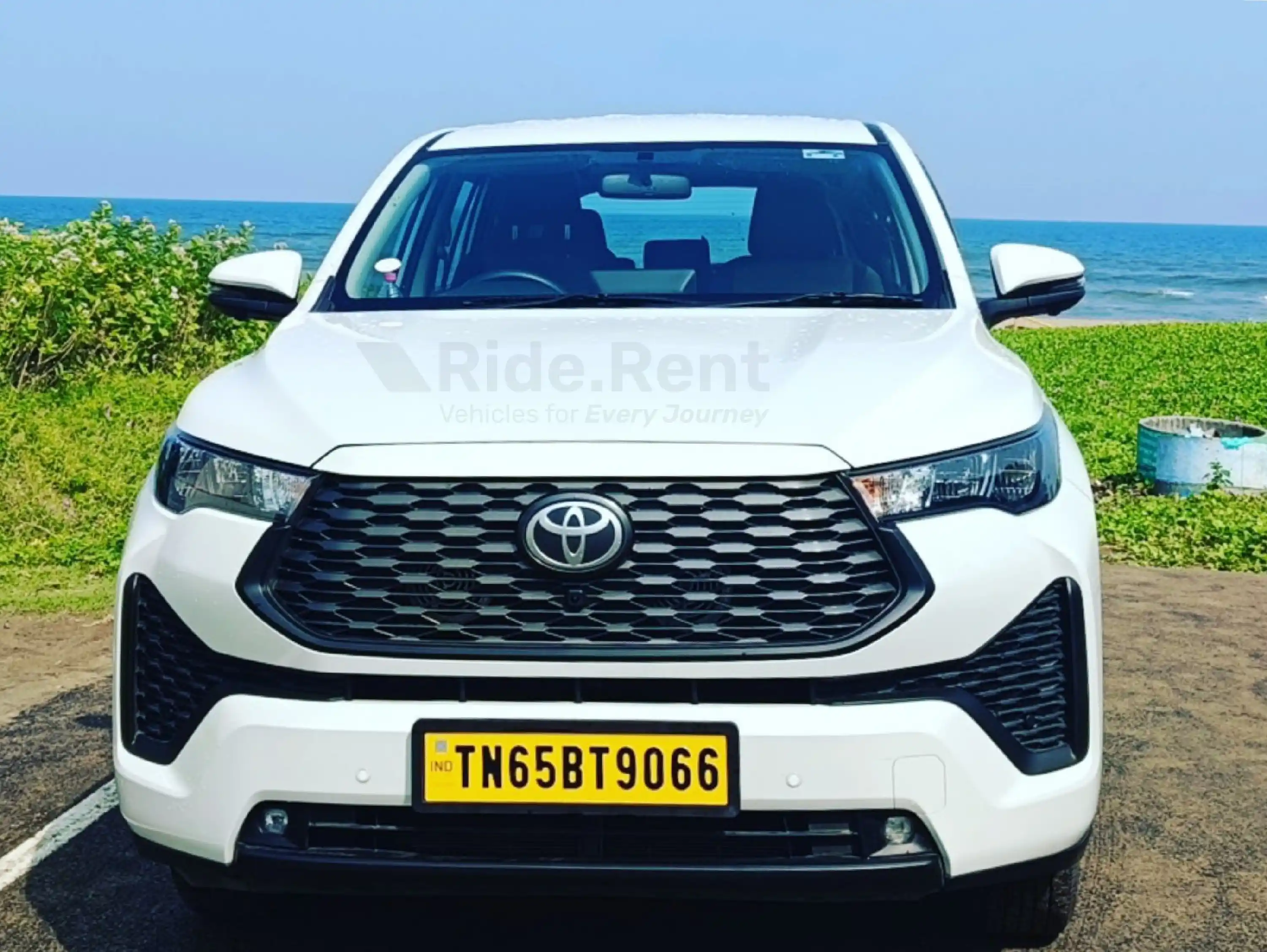 Toyota Innova Hycross 2025 2