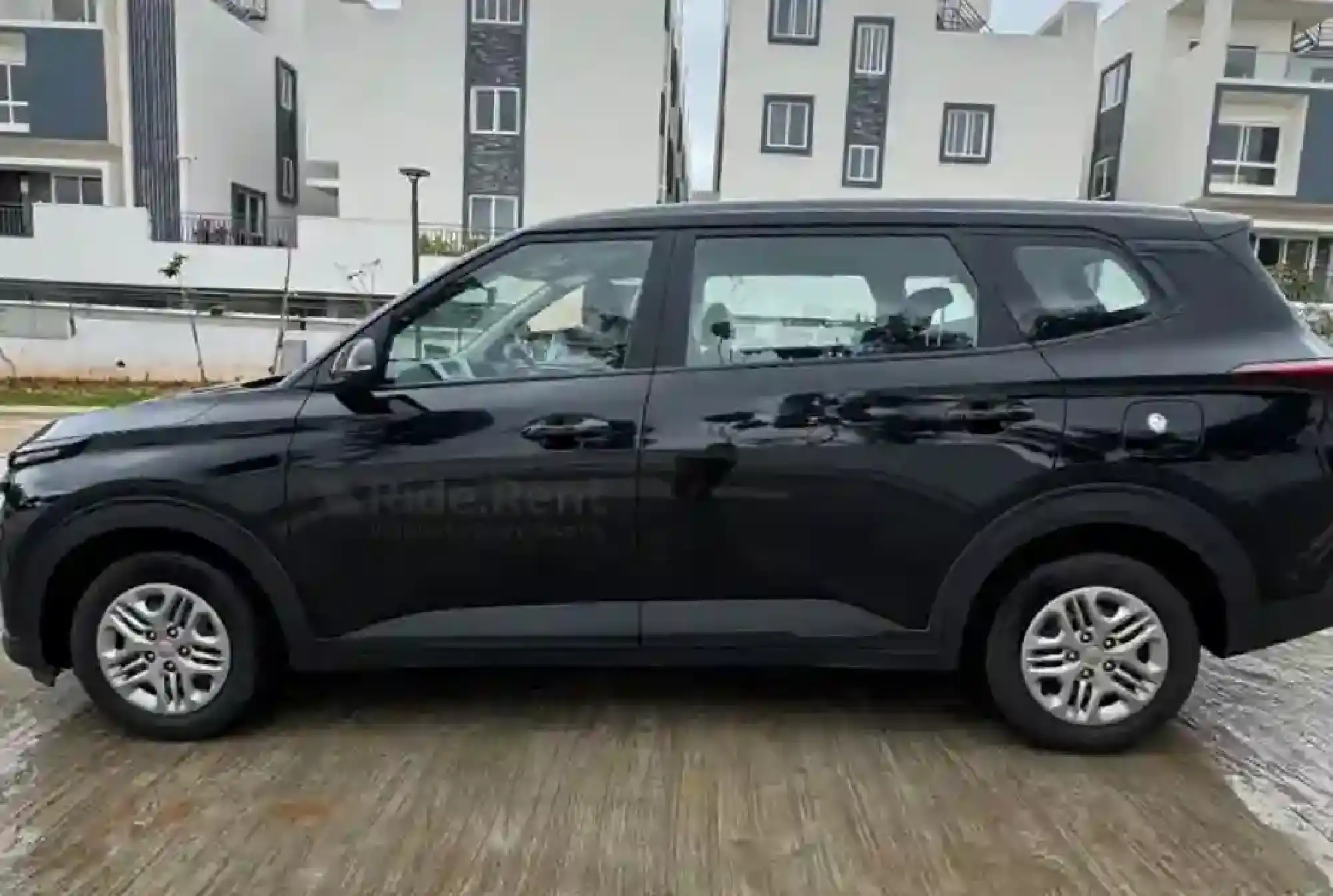 Kia Carens SUV 2024 2