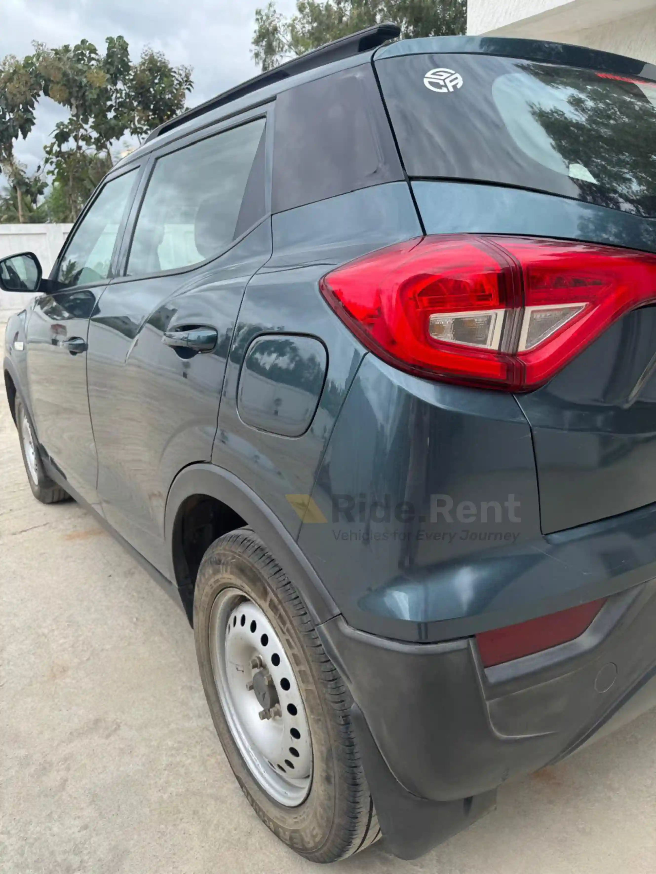Mahindra XUV300 2024 4