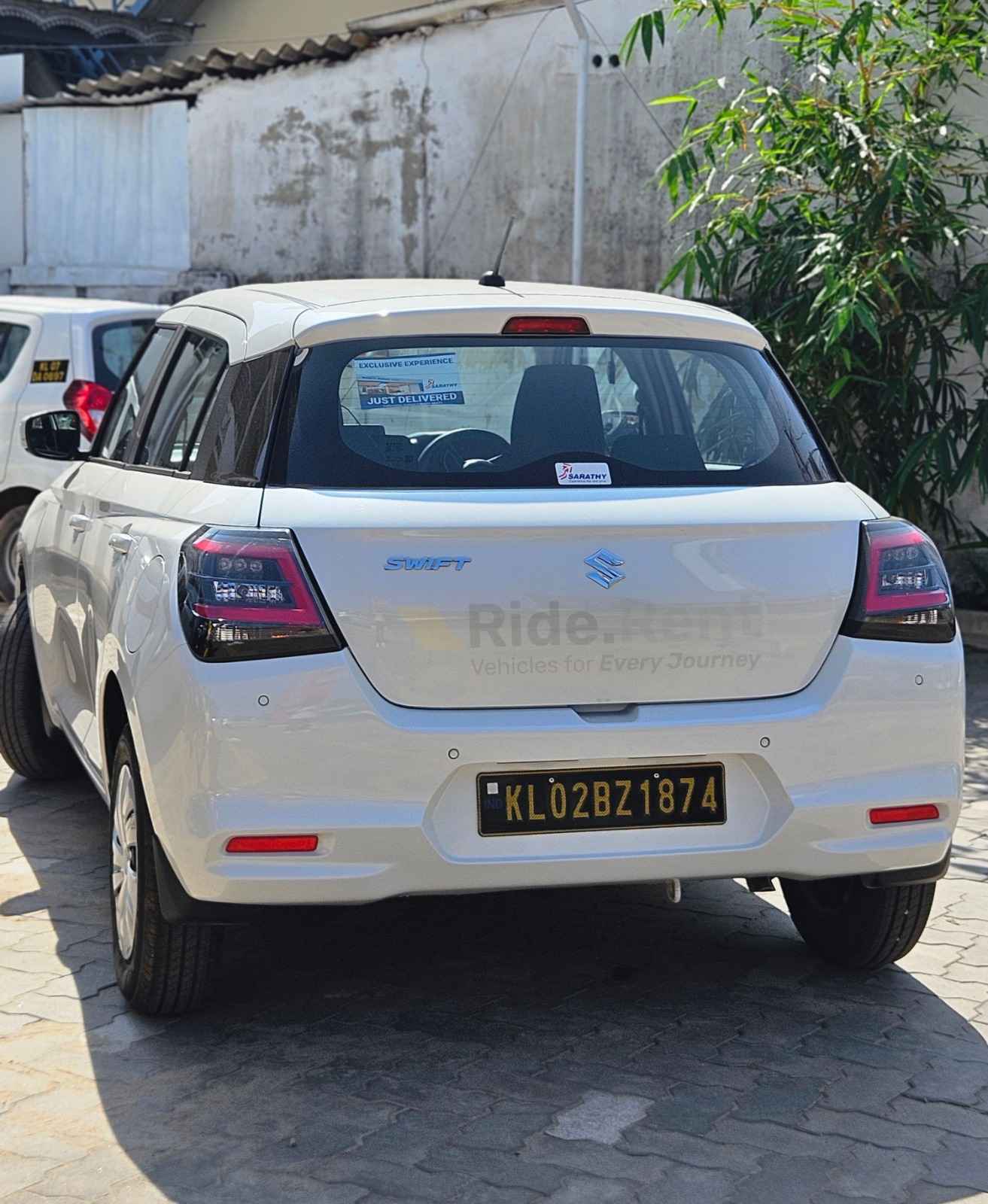 Maruti Suzuki Swift VXI AGS 2025 5