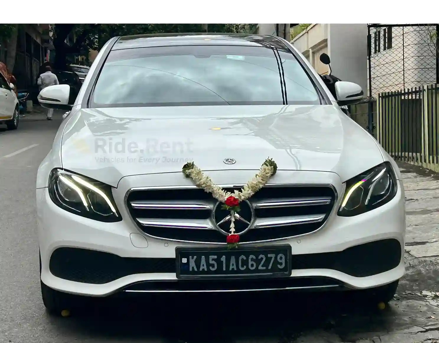 Mercedes-Benz 2018 Mercedes Benz E 220 3