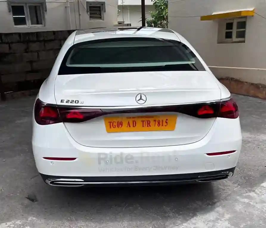 Mercedes-Benz Mercedes Benz E 220 2025 3